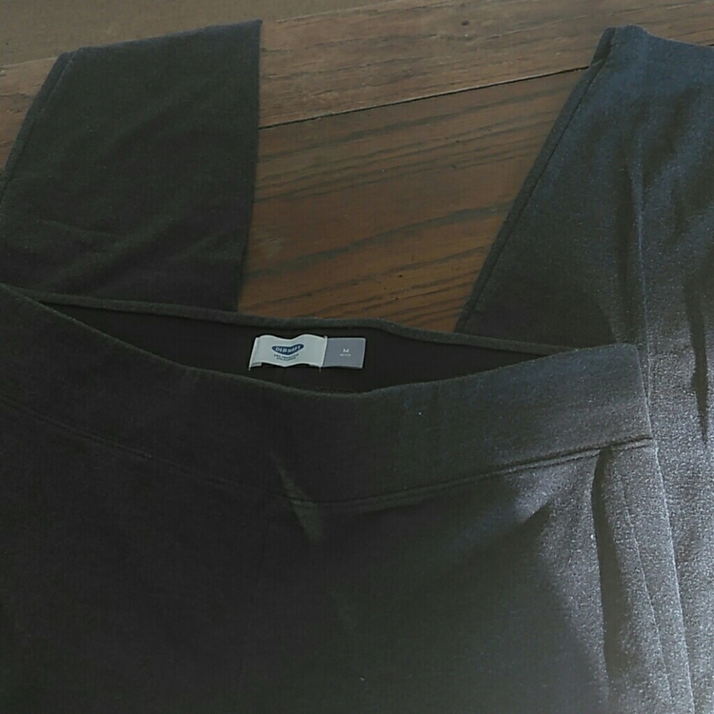 Old Navy charcoal grey medium petite leggings